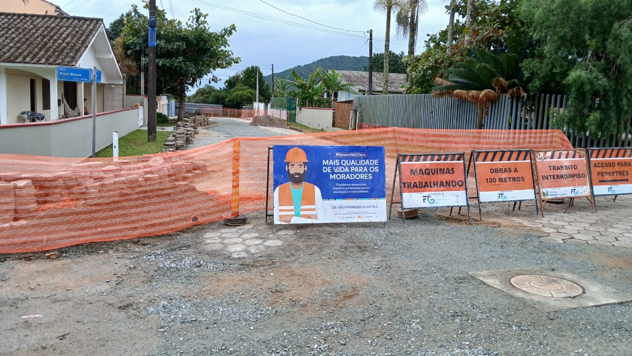 Confira o cronograma semanal das obras de esgoto na cidade São Francisco do Sul