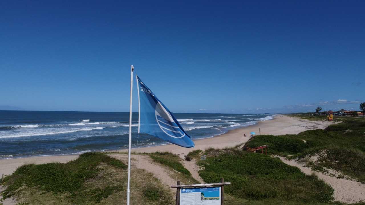 Saneamento básico contribui para liderança de São Francisco do Sul na certificação Bandeira Azul em Santa Catarina